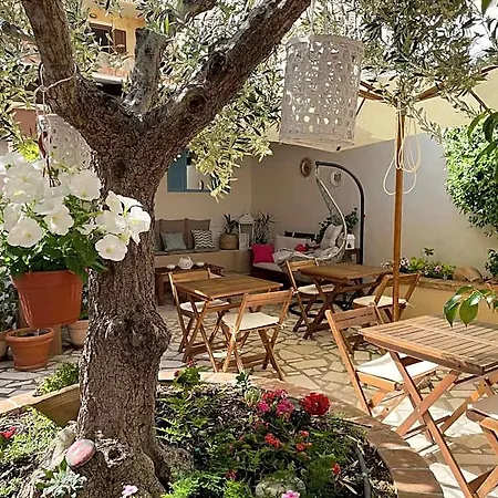Il Patio Bed & Breakfast 4*